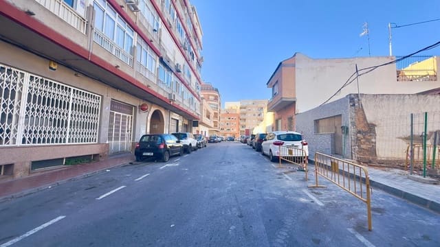 3 makuuhuone Huoneisto myytävänä paikassa Centro, Torrevieja - 194 900 € (Ref: 9609221)