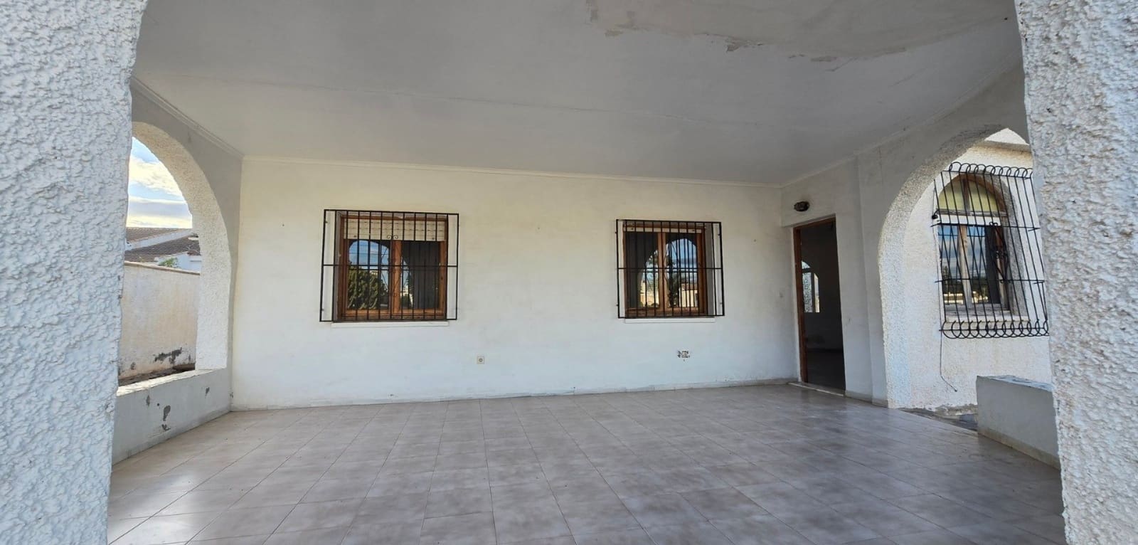 3 bedroom Villa for sale in Torrevieja with garage - € 330,000 (Ref: 9609230)