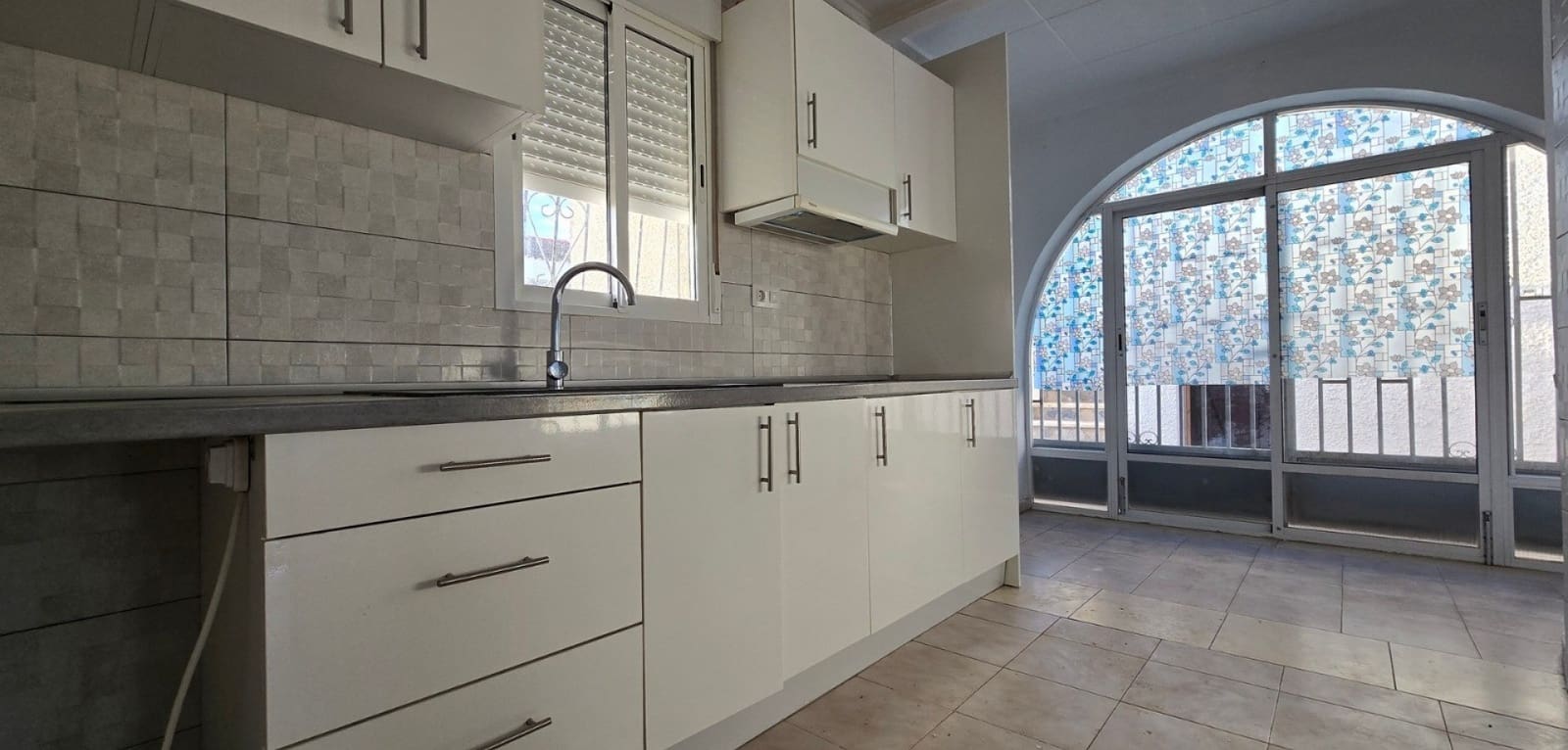 3 bedroom Villa for sale in Torrevieja with garage - € 330,000 (Ref: 9609230)