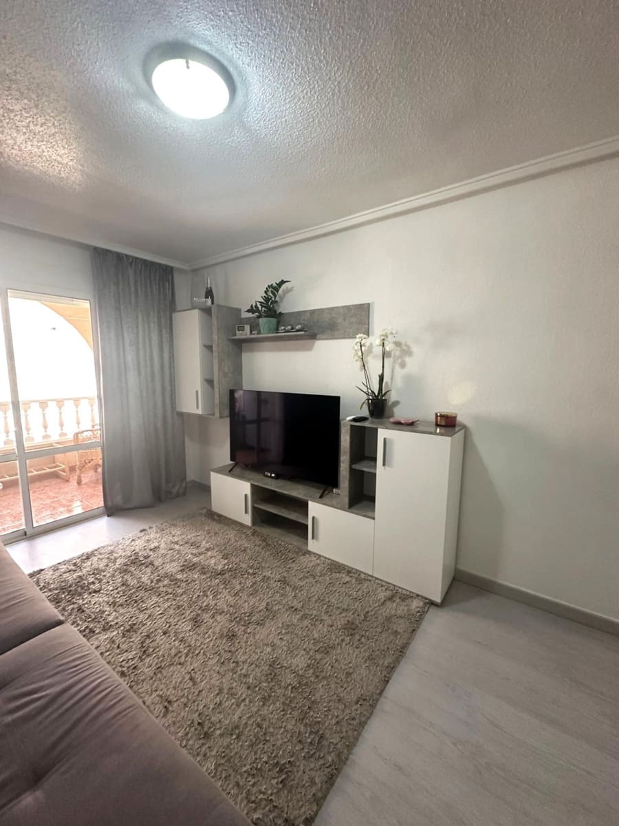 2 sypialnia Apartament na sprzedaż w Torrevieja z basenem - 144 000 € (Ref: 9609247)