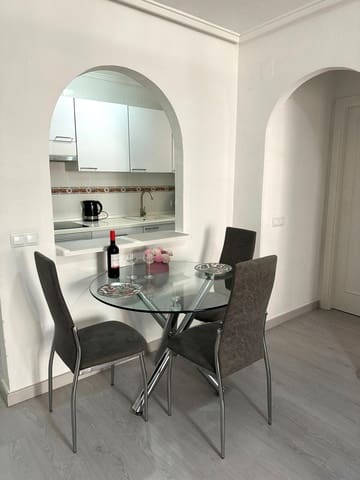 2 sypialnia Apartament na sprzedaż w Centro, Torrevieja z basenem - 144 000 € (Ref: 9609247)