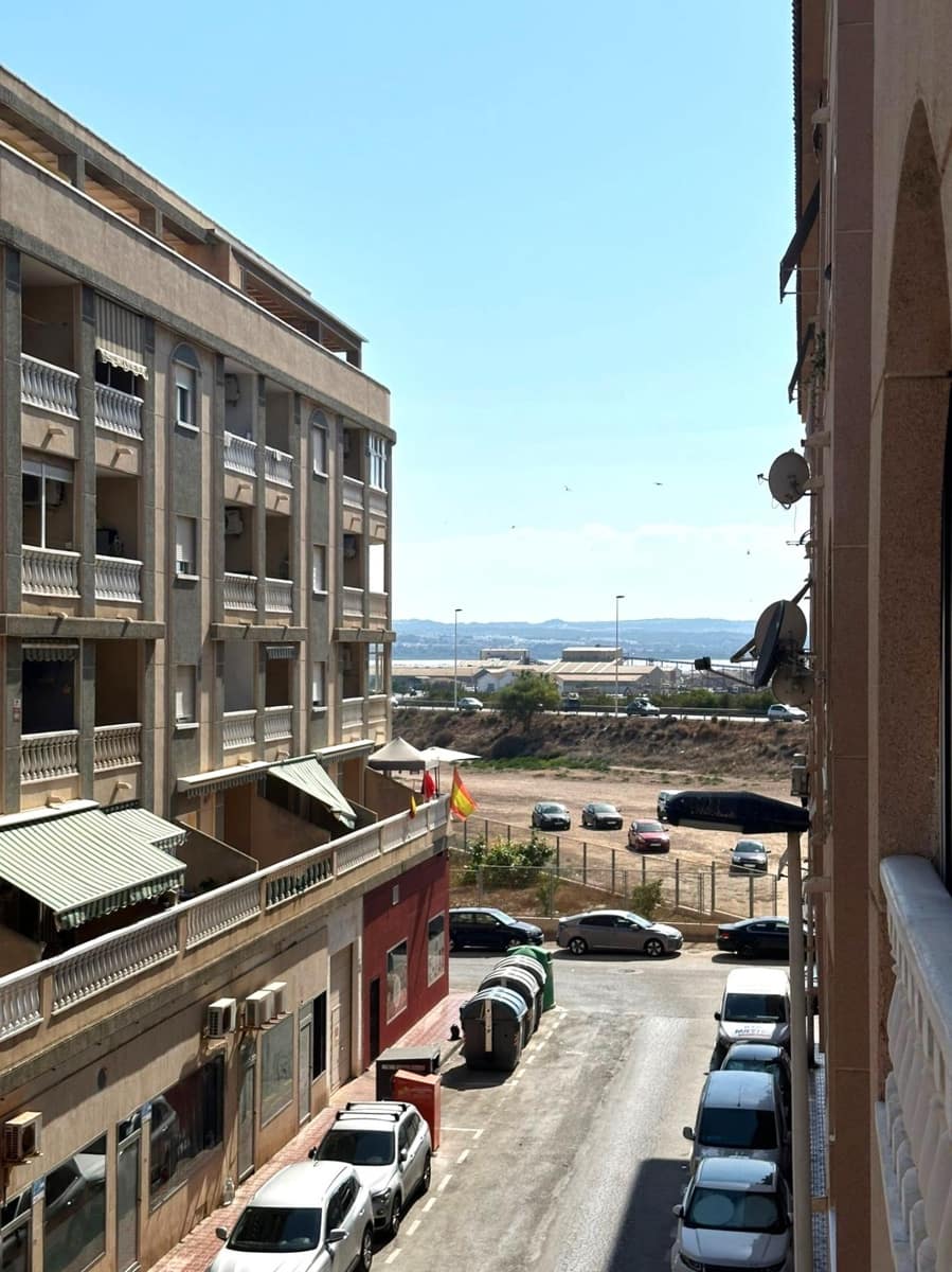 2 sypialnia Apartament na sprzedaż w Torrevieja z basenem - 144 000 € (Ref: 9609247)