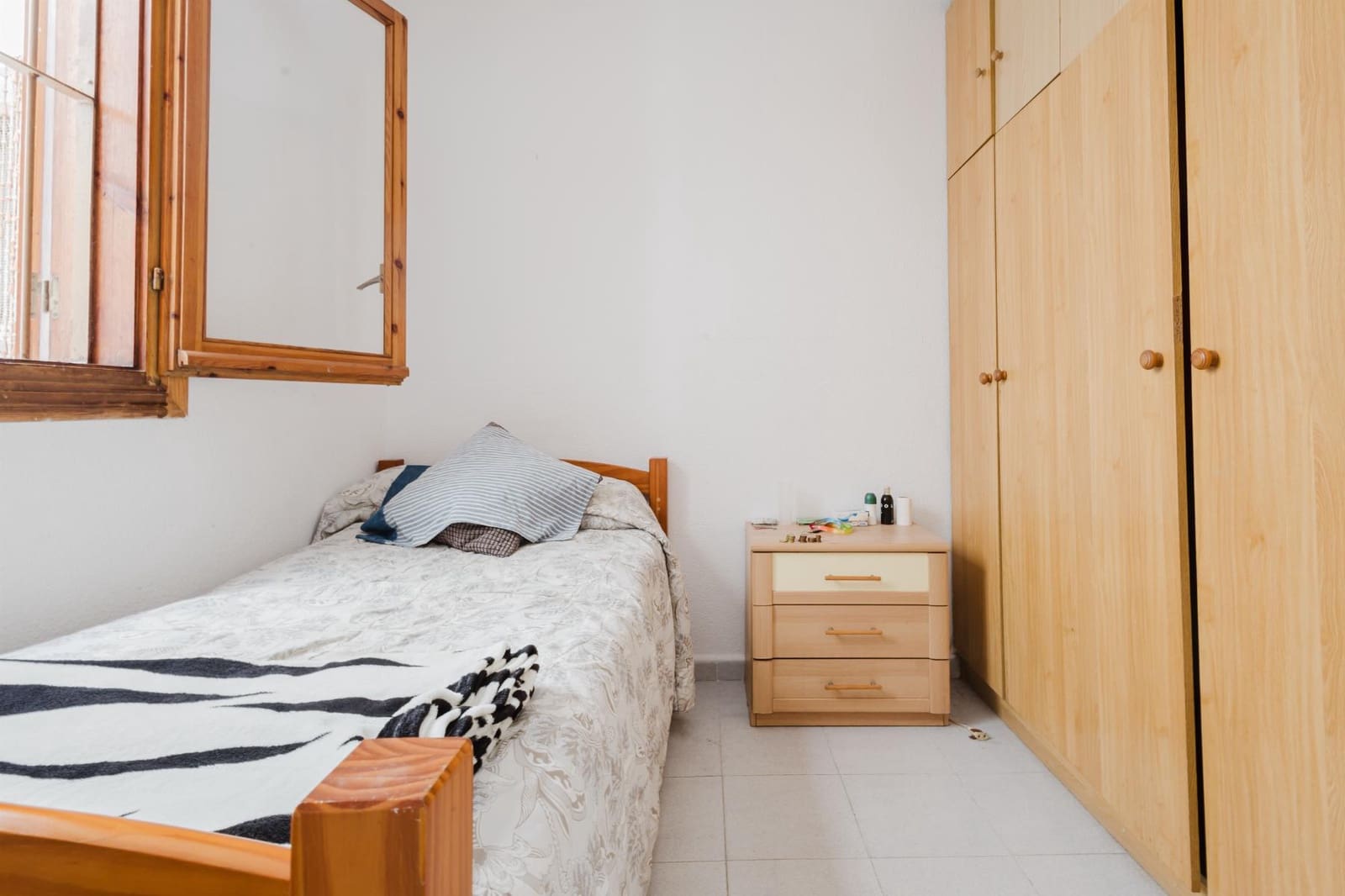 2 bedroom Apartment for sale in Torrevieja - € 114,990 (Ref: 9609268)