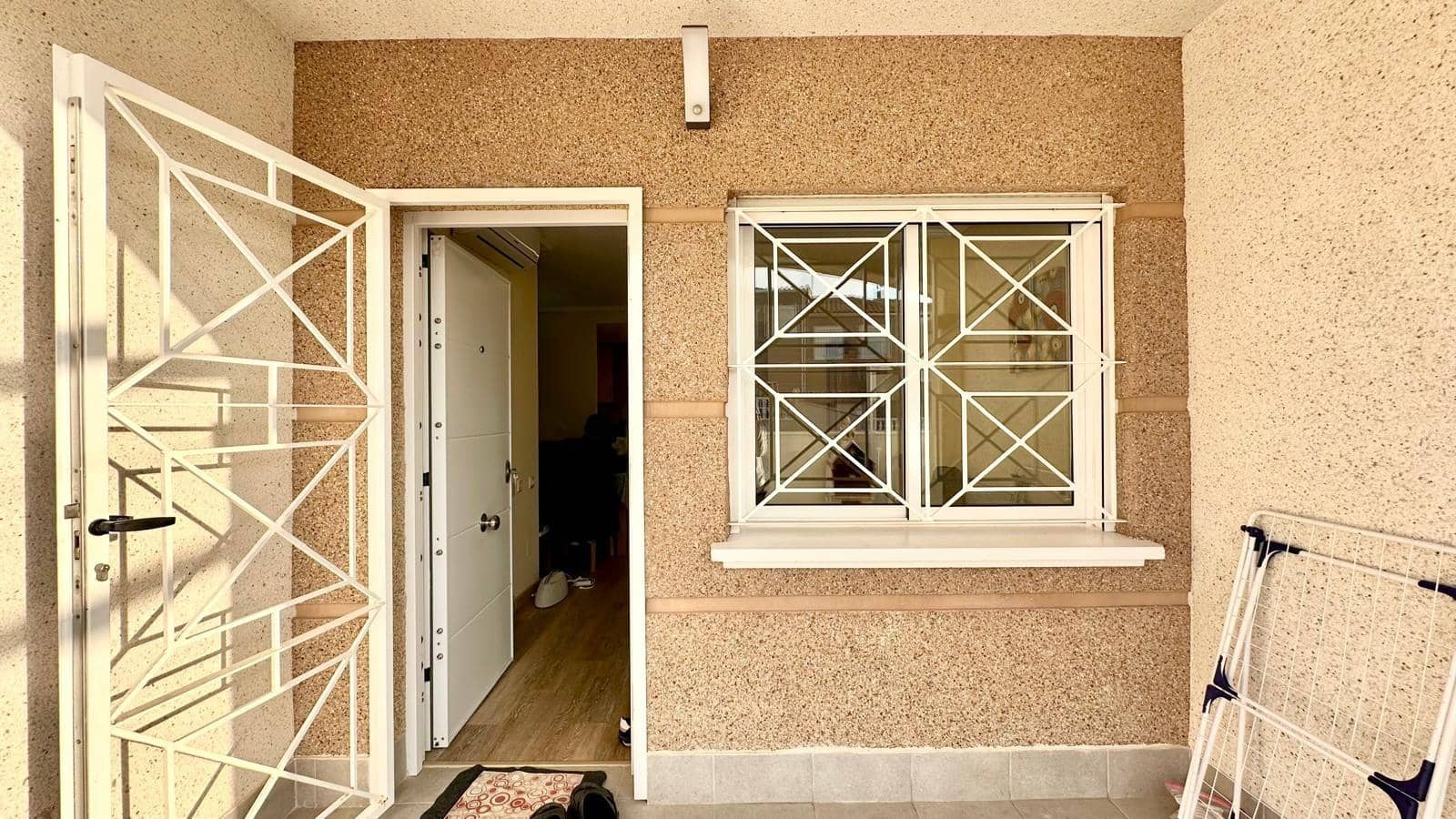 2 chambre Bungalow à vendre à Torrevieja avec piscine - 194 900 € (Ref: 9609270)