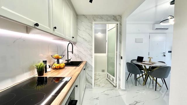 Bungalow de 1 habitación en Punta Prima, Orihuela en venta con piscina - 162.000 € (Ref: 9609297)