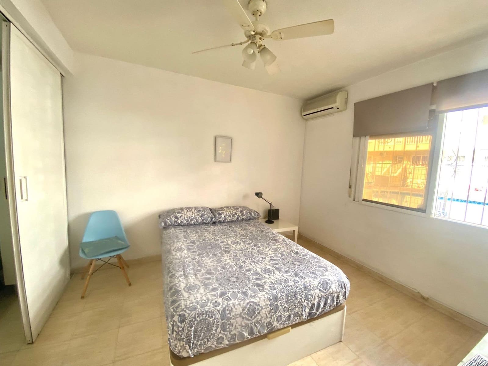 Appartement à vendre à Torrevieja avec piscine - 94 900 € (Ref: 9609304)