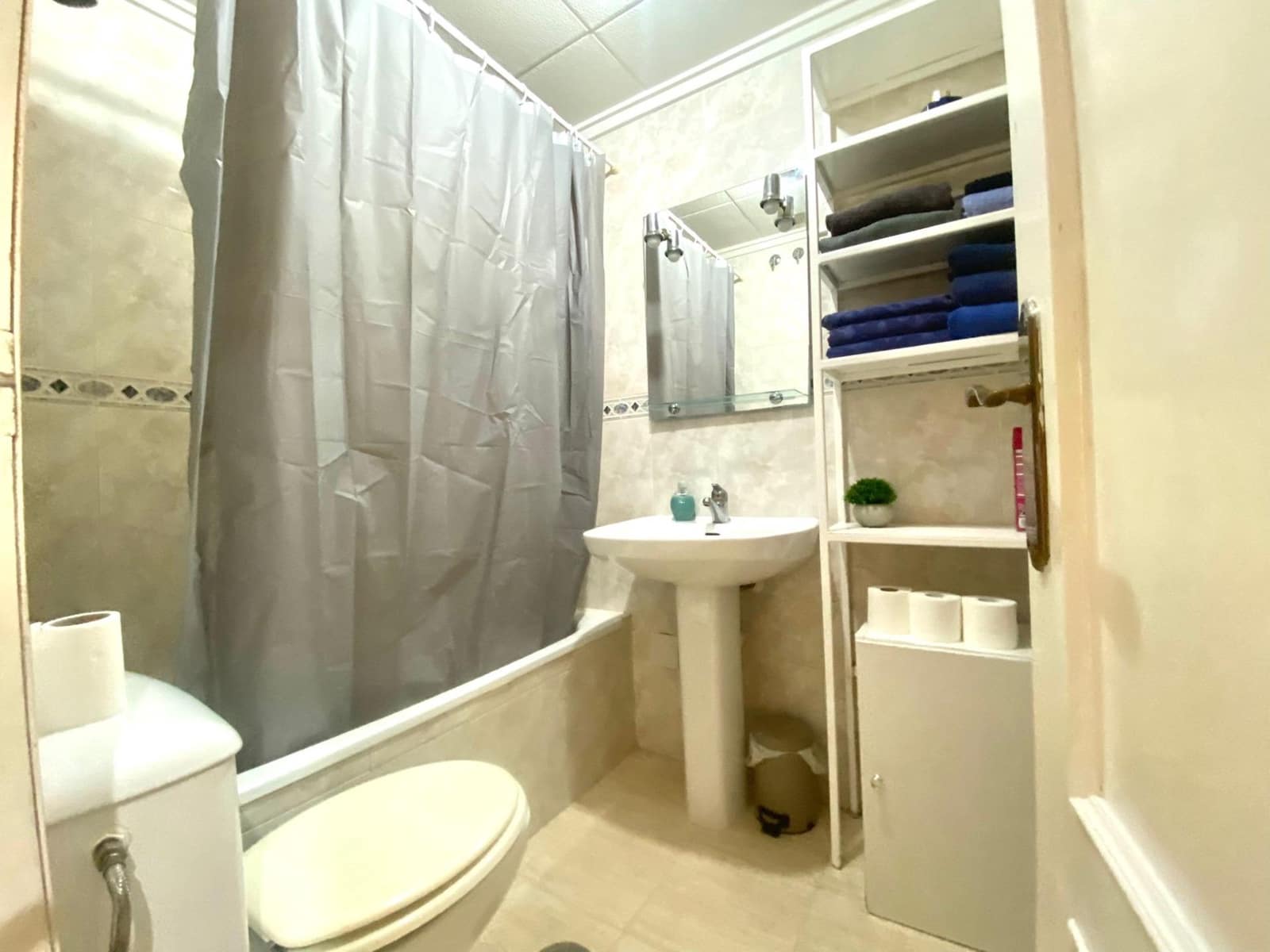 Appartement à vendre à Torrevieja avec piscine - 94 900 € (Ref: 9609304)