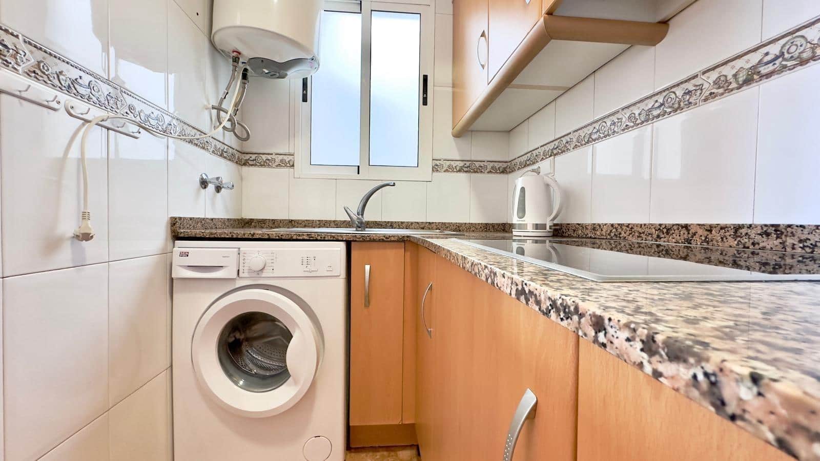 2 Zimmer Apartment zu verkaufen in Torrevieja mit Pool - 132.900 € (Ref: 9609312)