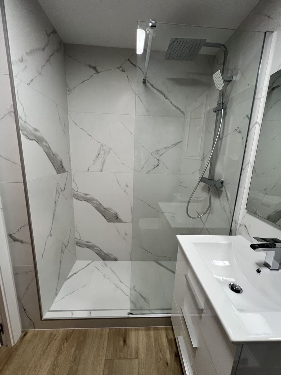 1 bedroom Apartment for sale in Torrevieja with pool - € 115,000 (Ref: 9609315)