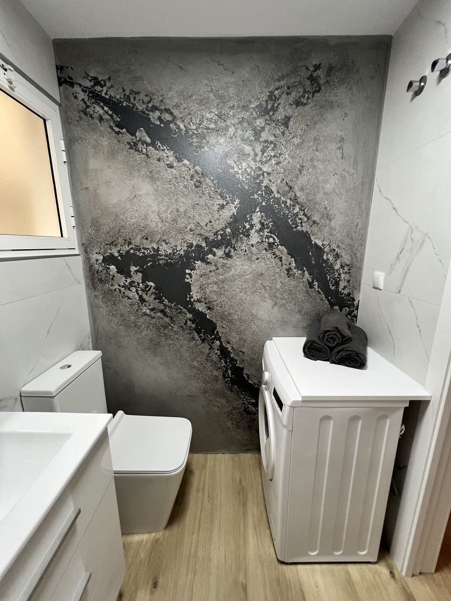 1 bedroom Apartment for sale in Torrevieja with pool - € 115,000 (Ref: 9609315)