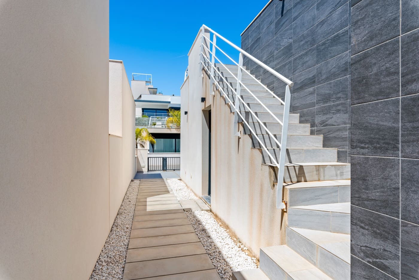 5 soveværelse Villa til salg i San Miguel de Salinas med swimmingpool - € 499.990 (Ref: 9609329)