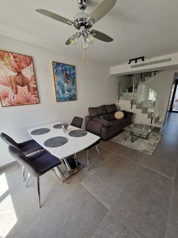 3 slaapkamer Rijtjeshuis te koop in Guardamar del Segura - € 375.000 (Ref: 9609338)