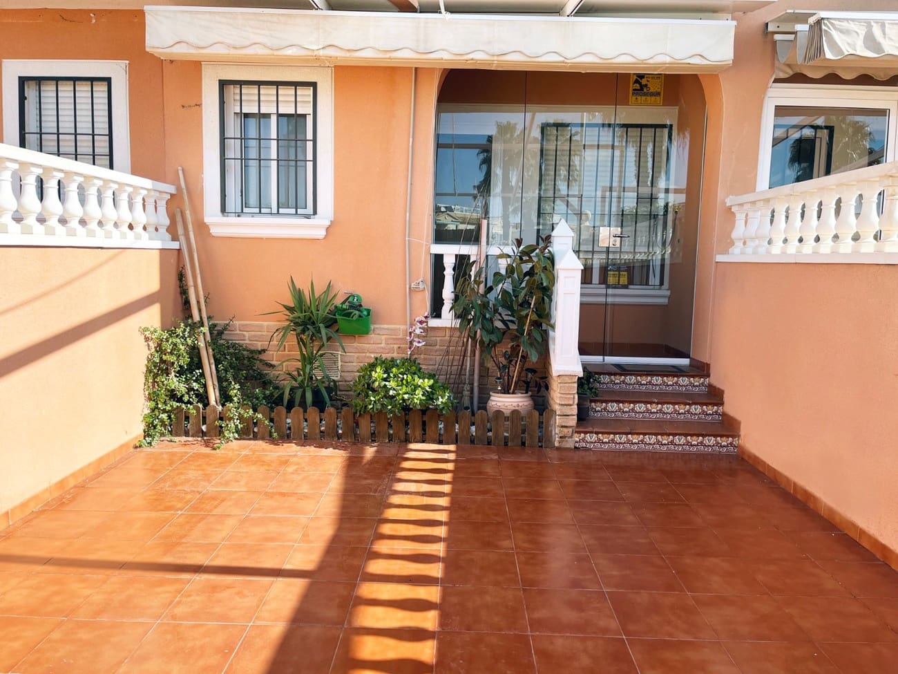 3 soverom Hus til salgs i Torrevieja med svømmebasseng - € 228 000 (Ref: 9609344)