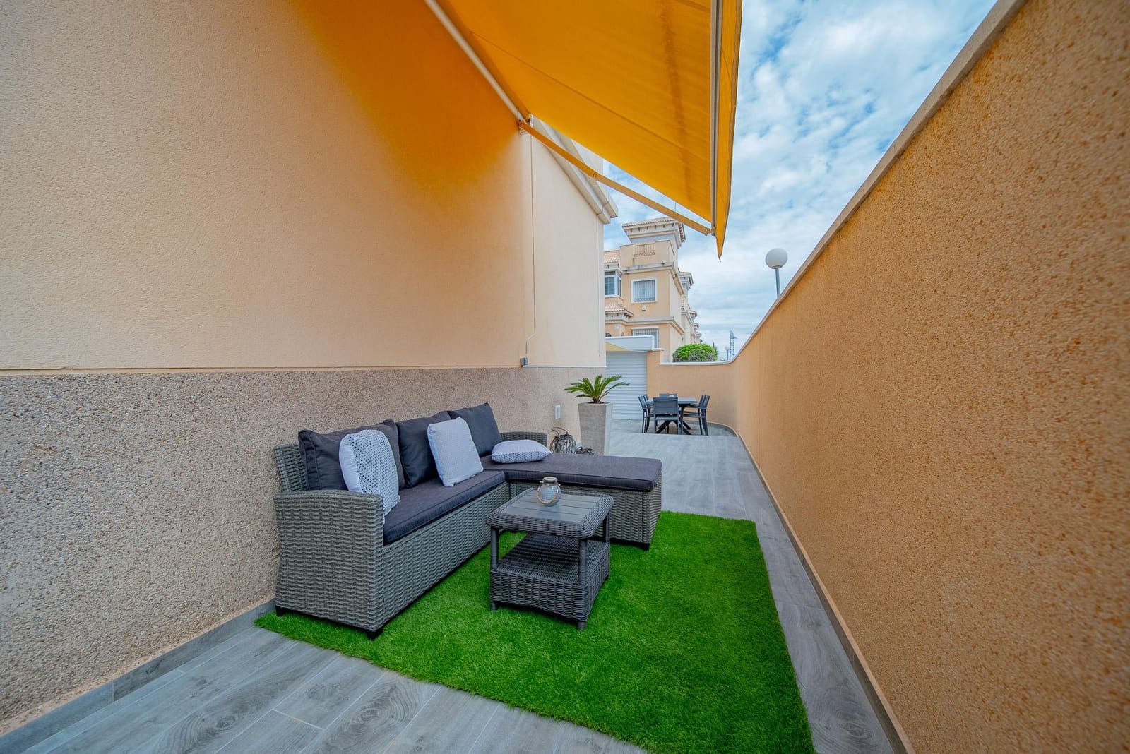 3 soverom Hus til salgs i Orihuela Costa med svømmebasseng - € 279 900 (Ref: 9609346)