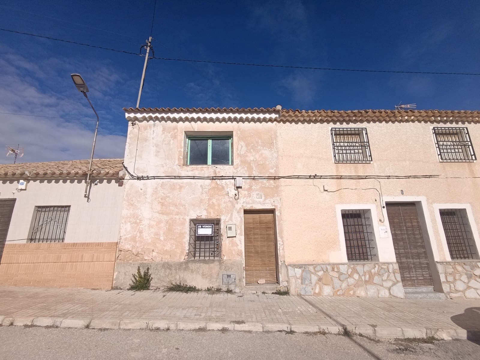 4 bedroom Townhouse for sale in Raspay - € 46,000 (Ref: 9609371)
