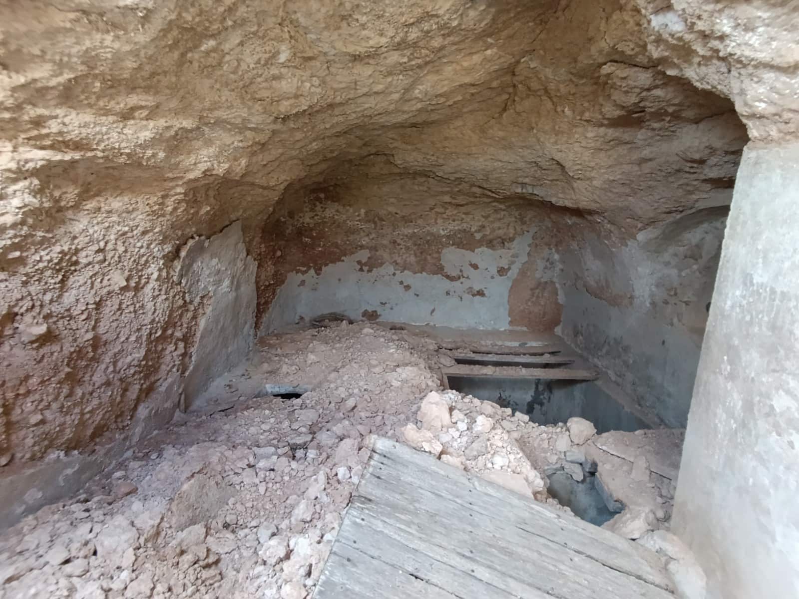 4 bedroom Townhouse for sale in Raspay - € 46,000 (Ref: 9609371)