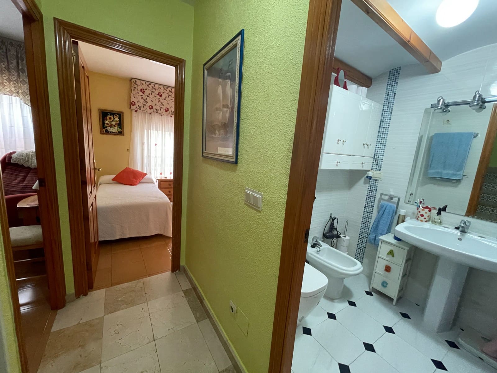 5 bedroom Townhouse for sale in Guardamar del Segura - € 435,000 (Ref: 9609381)