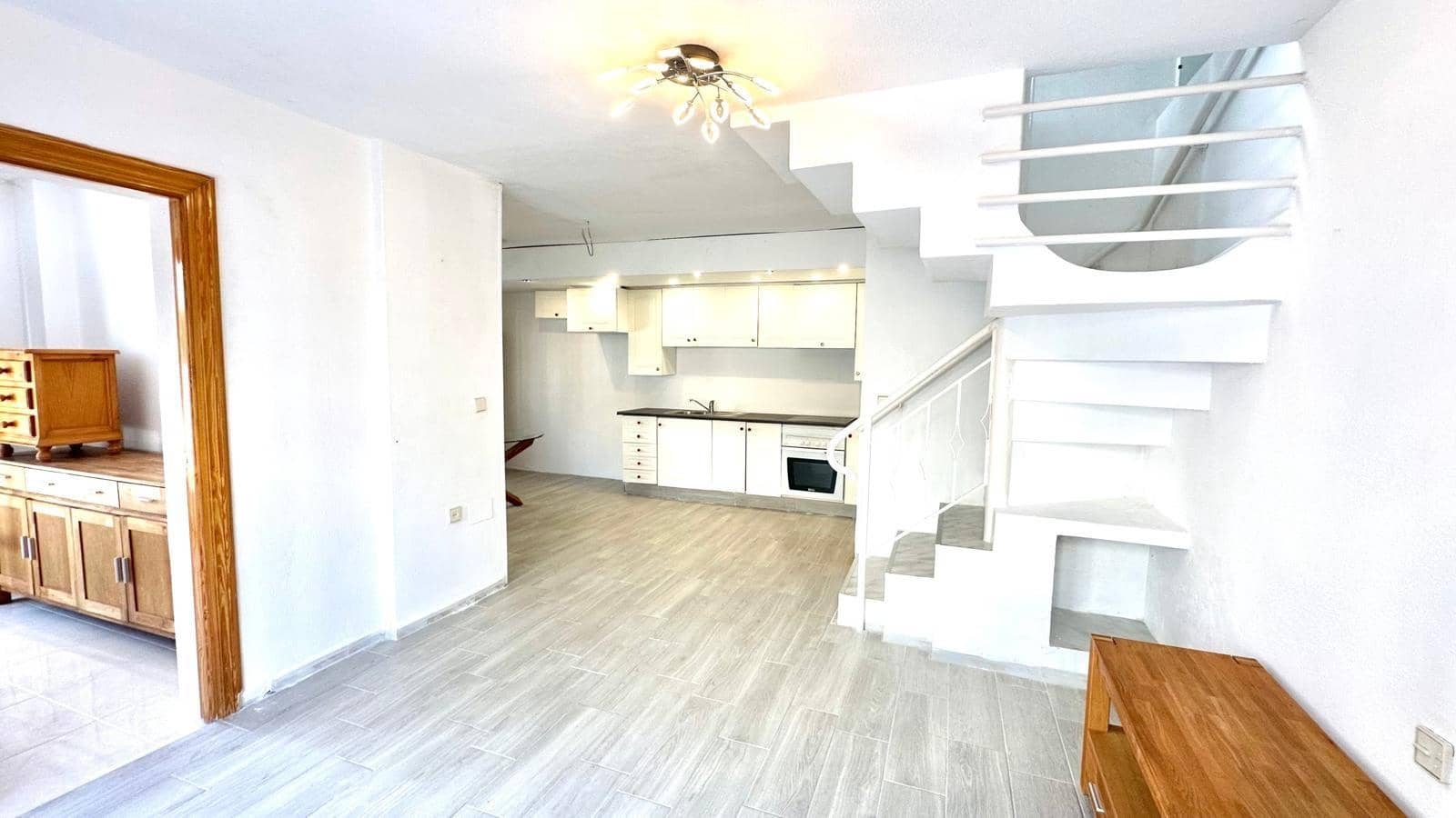 3 slaapkamer Huis te koop in Torrevieja met zwembad - € 169.900 (Ref: 9609384)