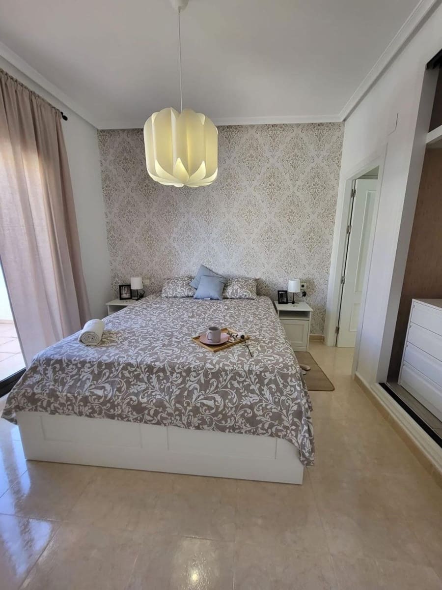 3 slaapkamer Villa te koop in San Miguel de Salinas met zwembad - € 240.000 (Ref: 9609391)