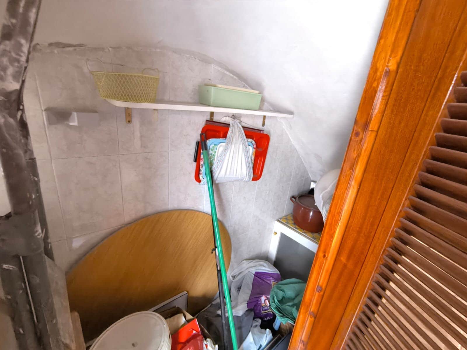 5 soveværelse Byhus til salg i Pinoso - € 72.000 (Ref: 9609392)