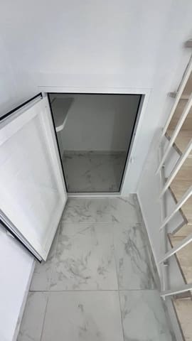 3 soveværelse Byhus til salg i Centro, Torrevieja med swimmingpool - € 229.000 (Ref: 9609395)