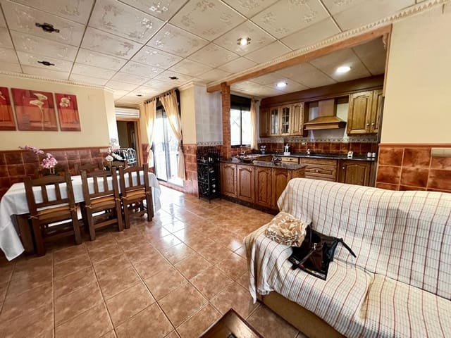 3 makuuhuone Maalaistalo myytävänä paikassa Pinoso - 137 800 € (Ref: 9609412)