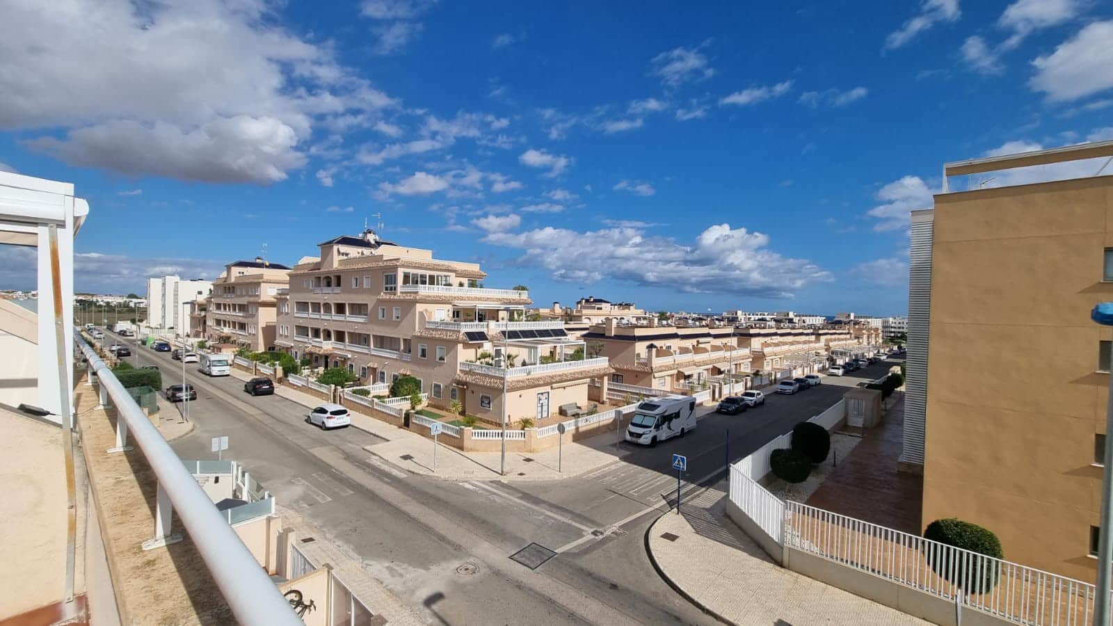 3 bedroom Villa for sale in Orihuela Costa - € 197,500 (Ref: 9609416)