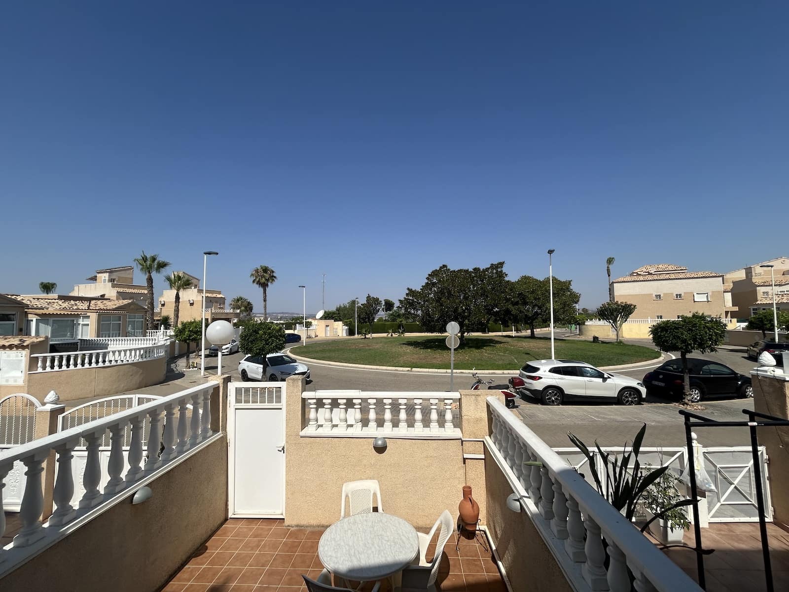 2 makuuhuone Omakotitalo myytävänä paikassa Torrevieja - 179 000 € (Ref: 9609417)