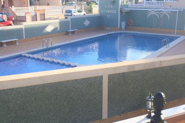 Pareado de 2 habitaciones en La Siesta, Torrevieja en venta - 339.000 € (Ref: 9609422)