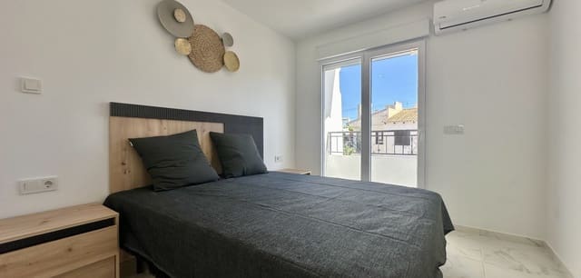 3 bedroom Townhouse for sale in La Siesta, Torrevieja - € 229,000 (Ref: 9609446)