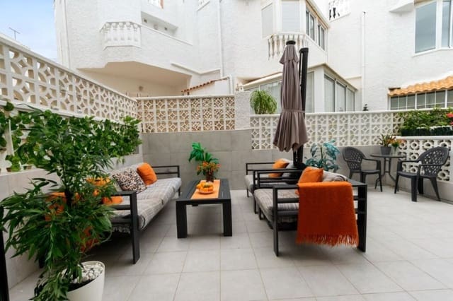 2 makuuhuone Omakotitalo myytävänä paikassa Centro, Torrevieja - 179 000 € (Ref: 9609452)