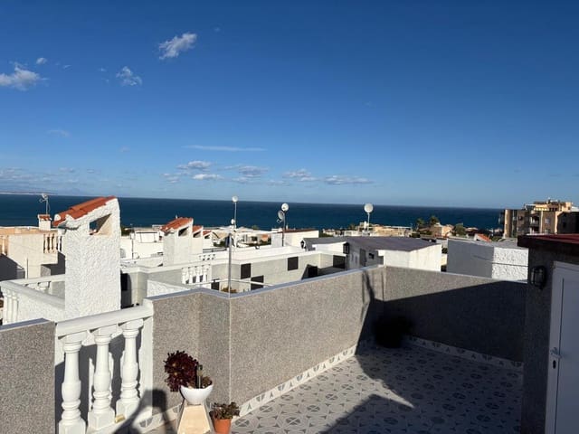 2 makuuhuone Omakotitalo myytävänä paikassa Centro, Torrevieja - 179 000 € (Ref: 9609452)