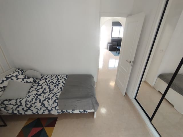 3 soveværelse Byhus til salg i San Miguel de Salinas med garage - € 229.000 (Ref: 9609455)