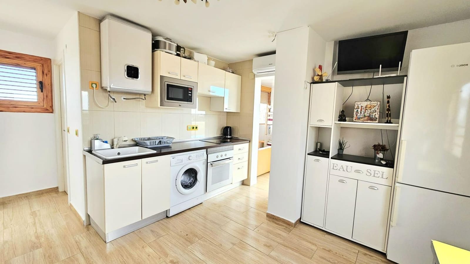 1 quarto Apartamento para venda em Torrevieja com piscina - 122 300 € (Ref: 9611639)