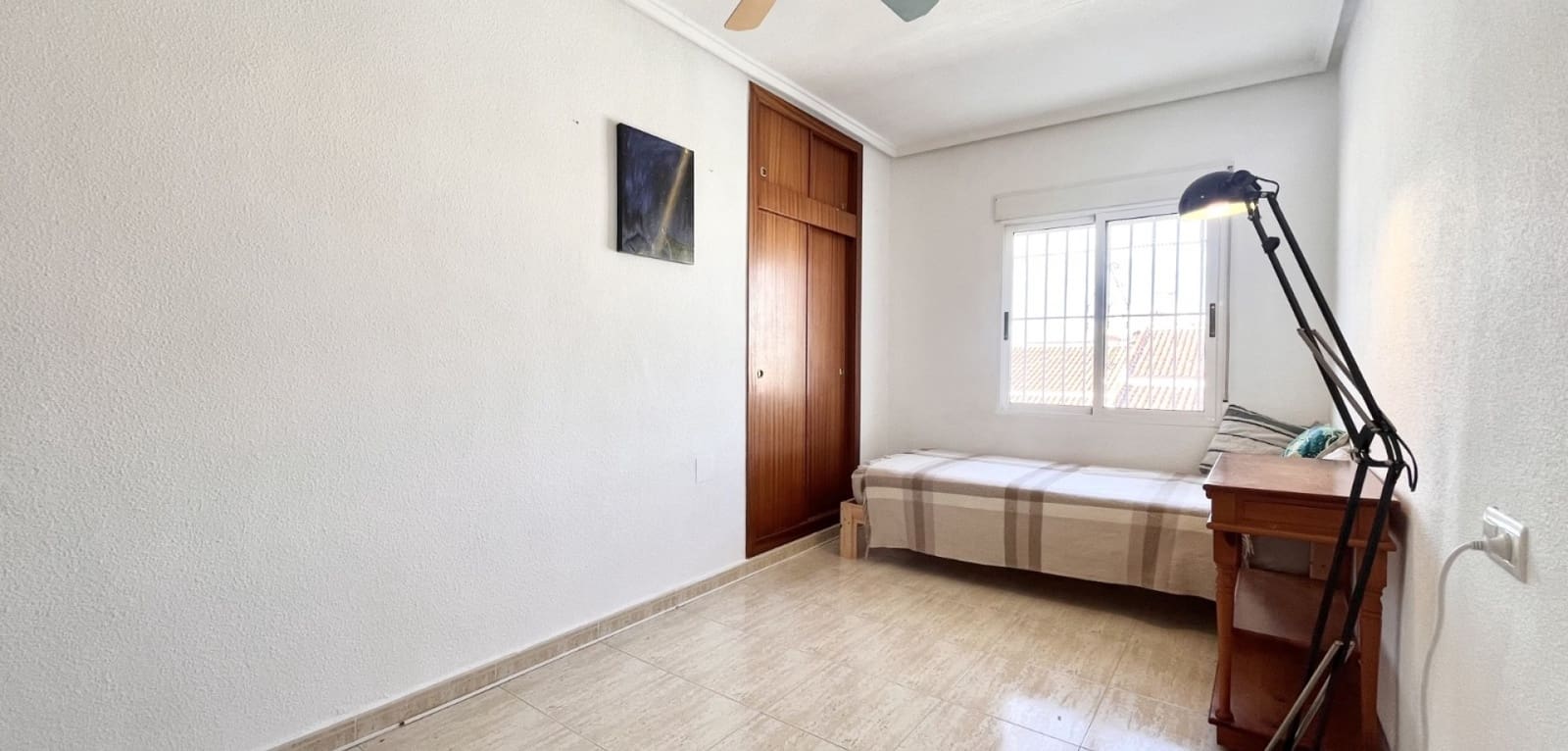 3 sovrum Semi-fristående Villa till salu i Torrevieja - 156 000 € (Ref: 9611640)