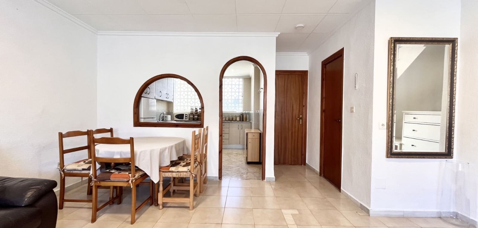 3 sovrum Semi-fristående Villa till salu i Torrevieja - 156 000 € (Ref: 9611640)