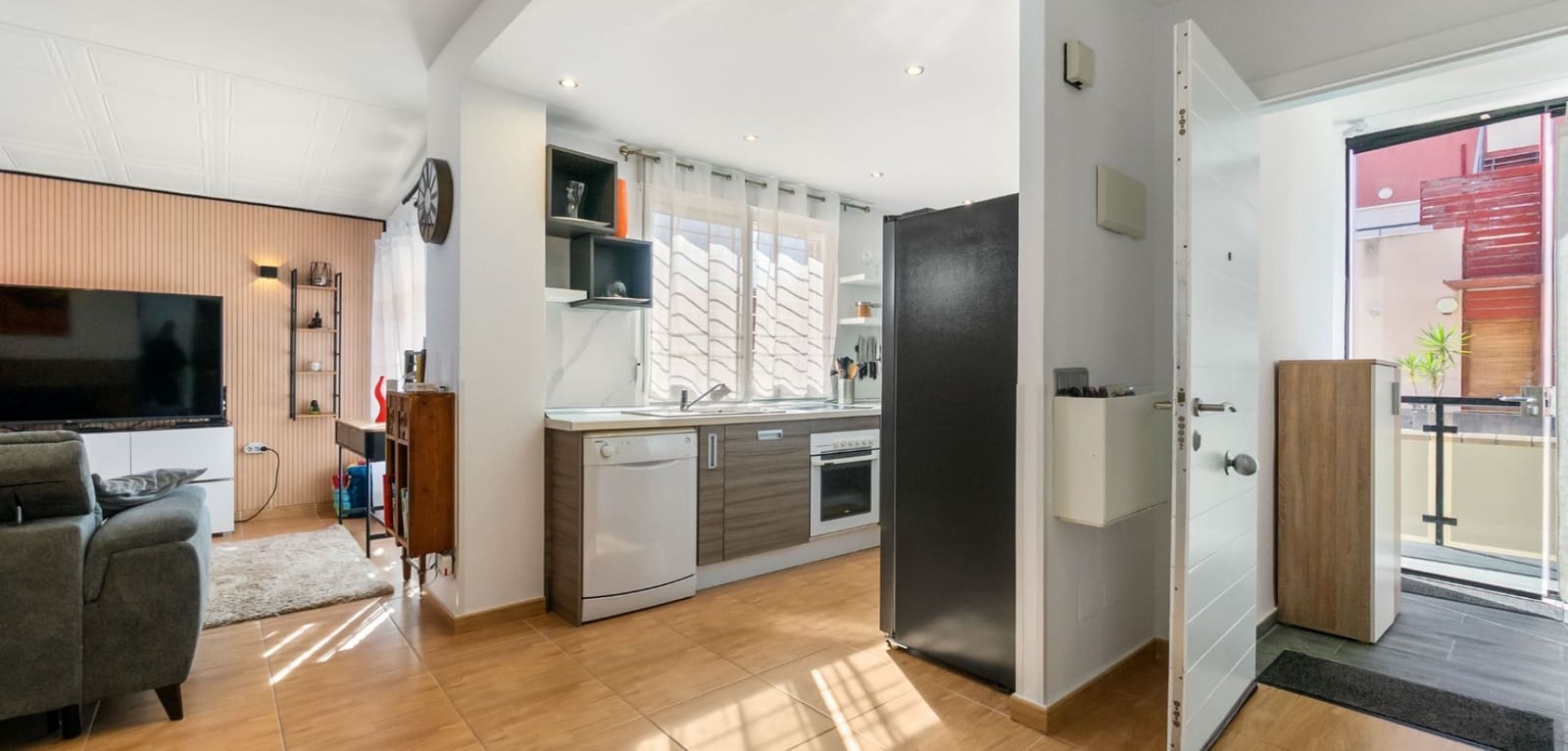 3 soveværelse Byhus til salg i Filipinas - € 288.000 (Ref: 9615652)