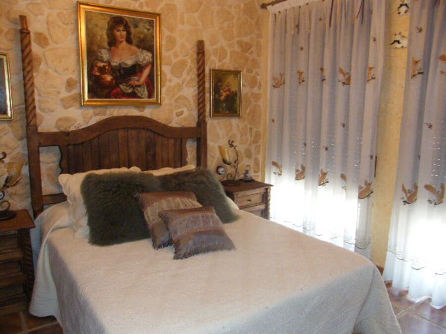 6 bedroom Townhouse for sale in Almoradi - € 369,000 (Ref: 9615656)