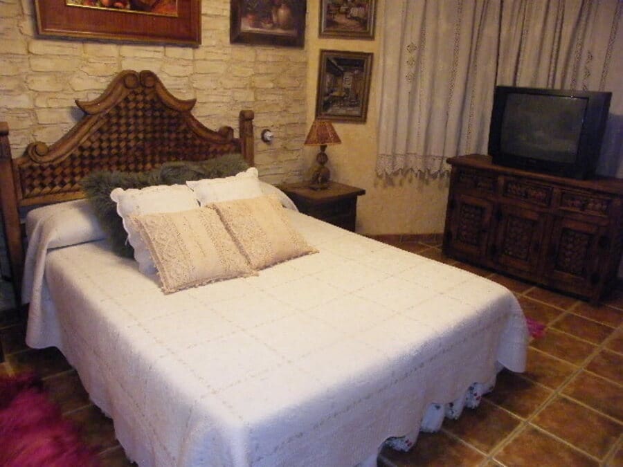 6 bedroom Townhouse for sale in Almoradi - € 369,000 (Ref: 9615656)