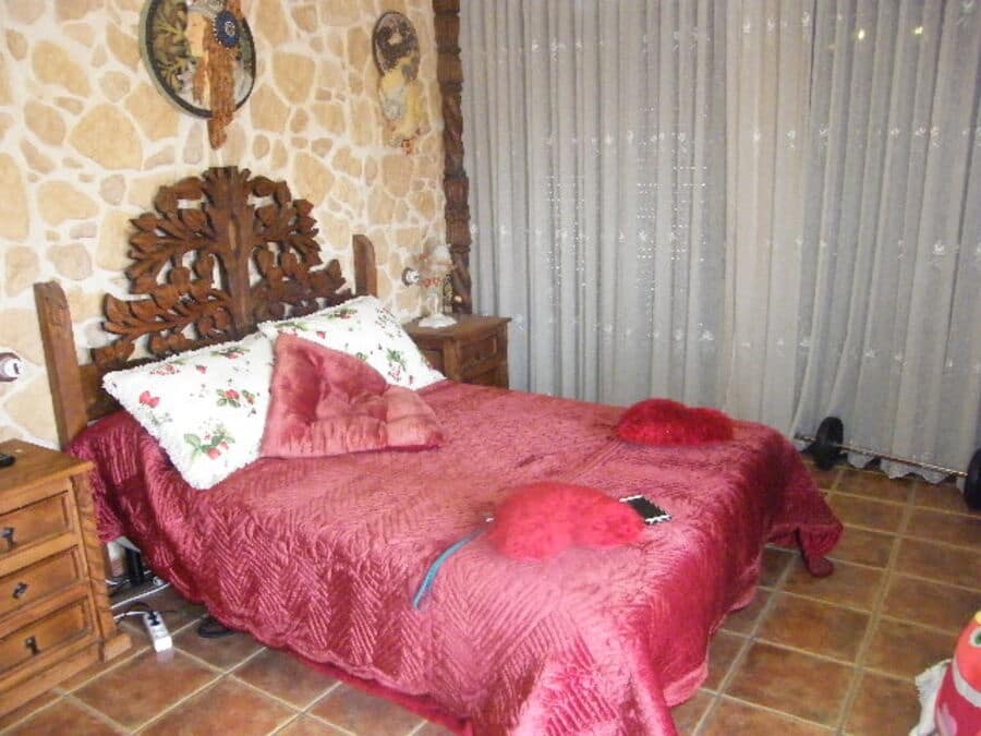 6 bedroom Townhouse for sale in Almoradi - € 369,000 (Ref: 9615656)