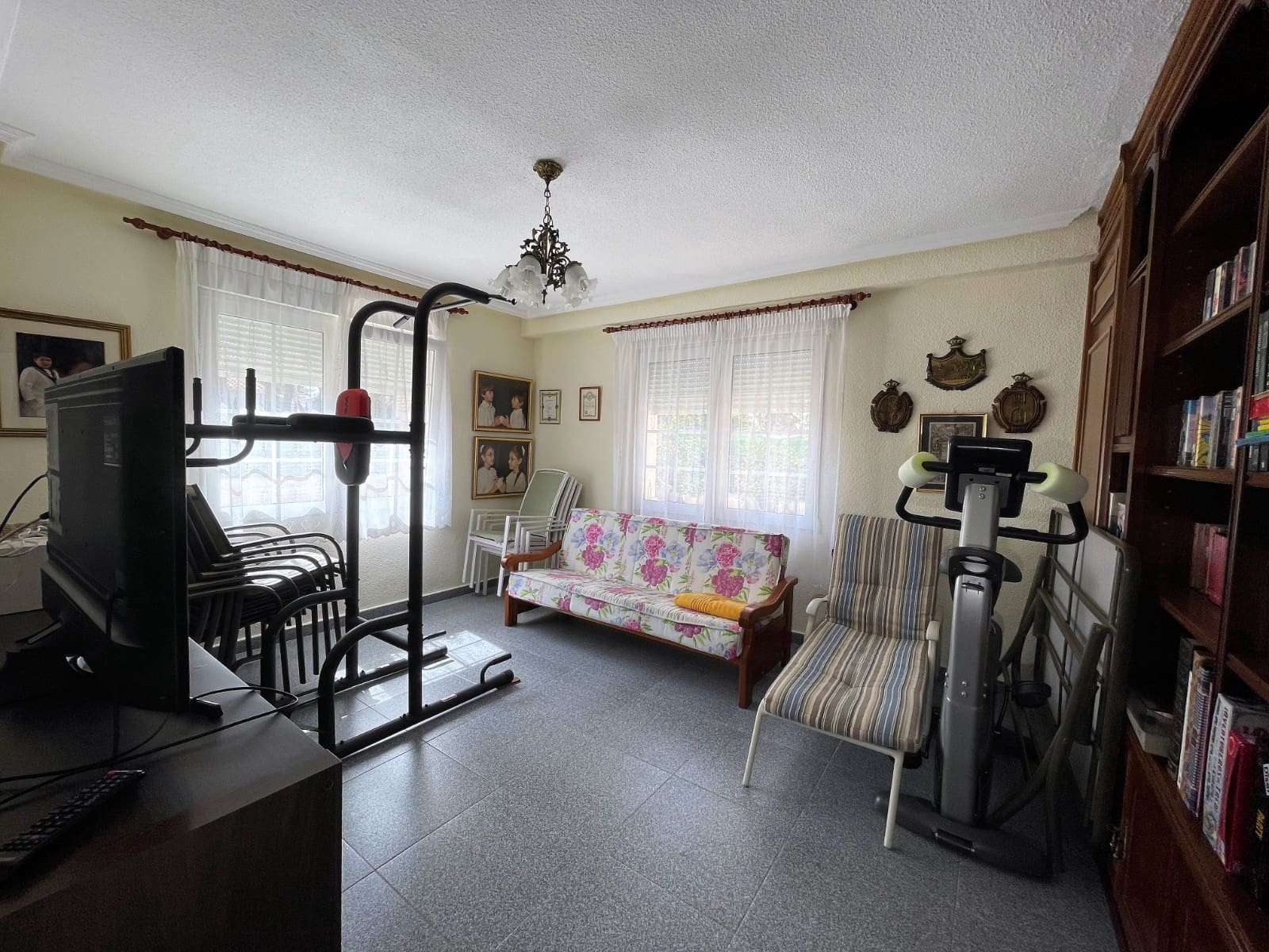 8 slaapkamer Villa te koop in Cabo Roig met garage - € 1.490.000 (Ref: 9615660)