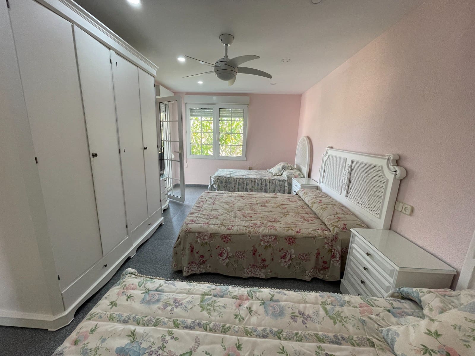 8 slaapkamer Villa te koop in Cabo Roig met garage - € 1.490.000 (Ref: 9615660)