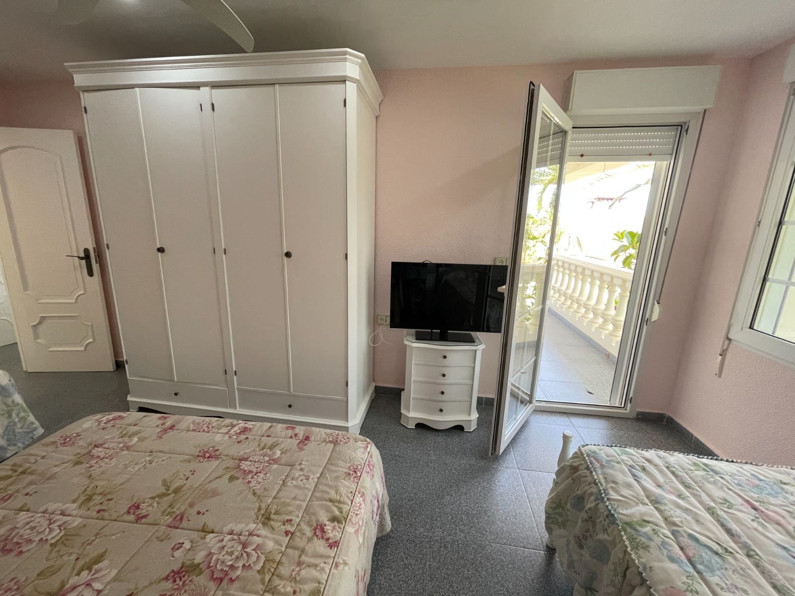 8 slaapkamer Villa te koop in Cabo Roig met garage - € 1.490.000 (Ref: 9615660)