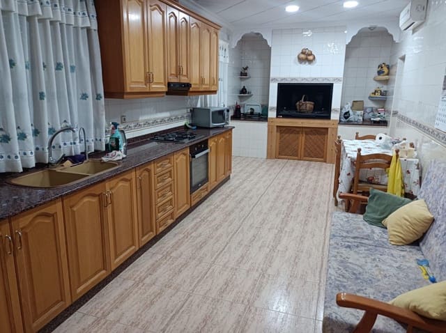 4 sovrum Finca/Hus på landet till salu i Granja de Rocamora - 182 000 € (Ref: 9615669)