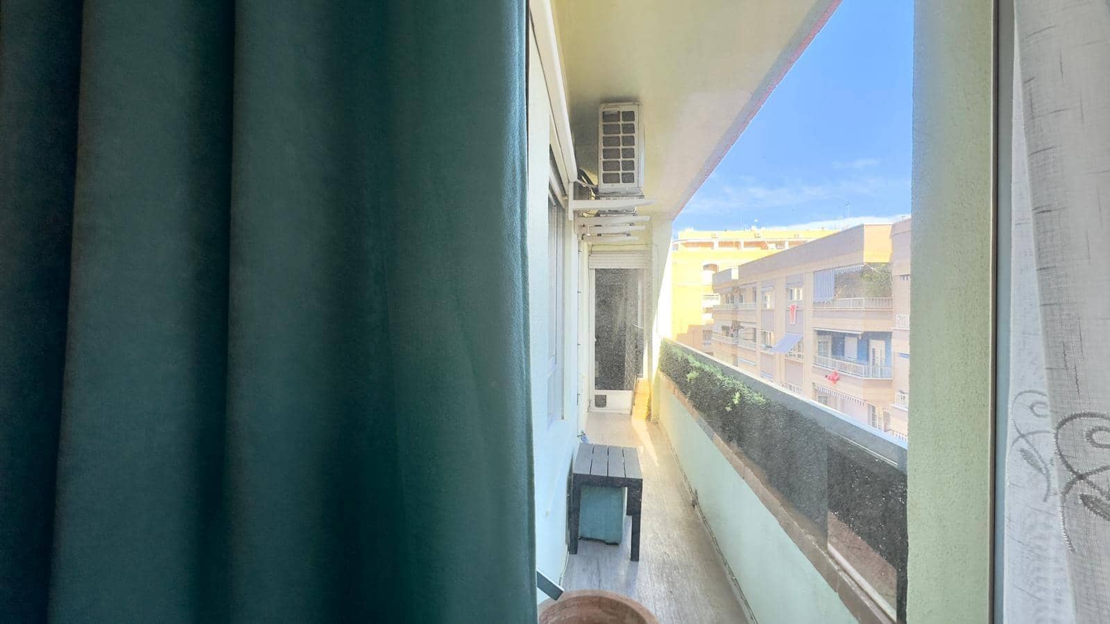 4 bedroom Apartment for sale in Torrevieja with pool - € 199,900 (Ref: 9615671)