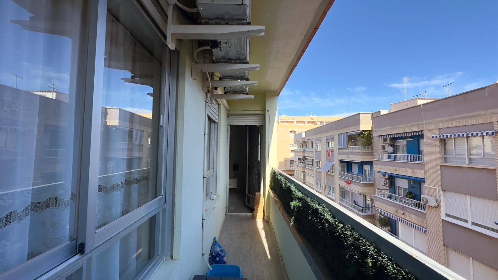 4 bedroom Apartment for sale in Torrevieja with pool - € 199,900 (Ref: 9615671)