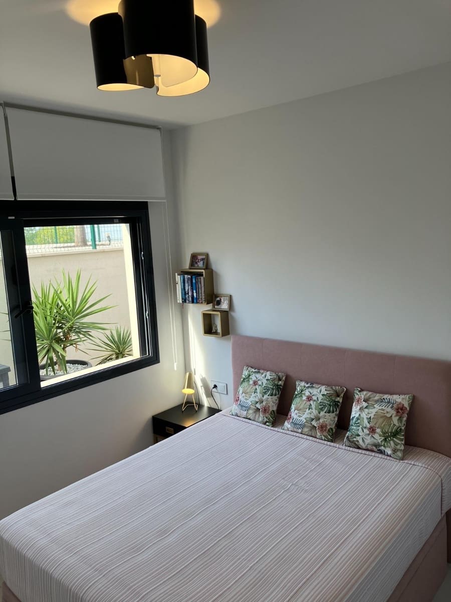 2 soveværelse Bungalow til salg i San Miguel de Salinas med swimmingpool - € 344.000 (Ref: 9615677)