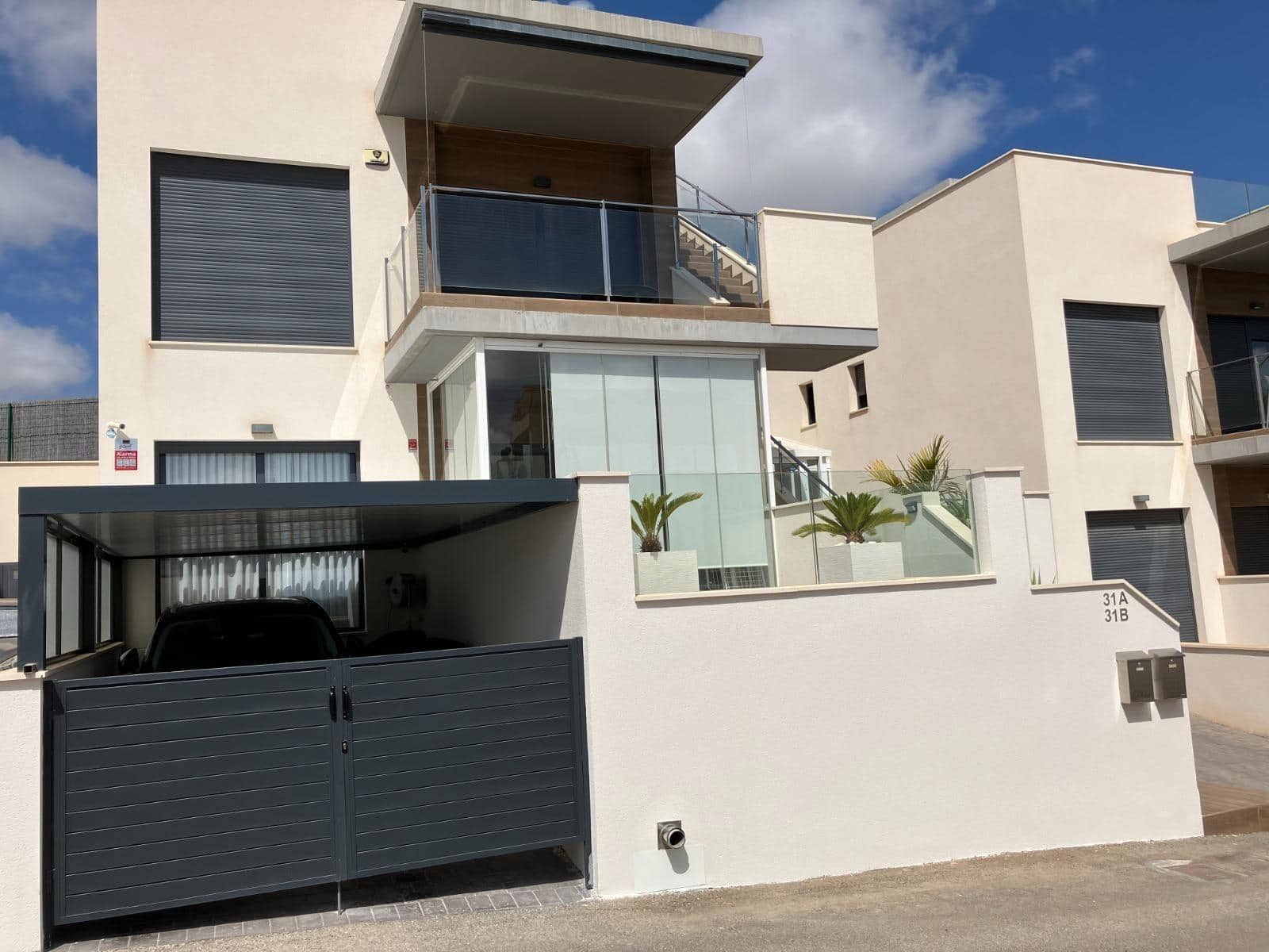 2 soveværelse Bungalow til salg i San Miguel de Salinas med swimmingpool - € 344.000 (Ref: 9615677)