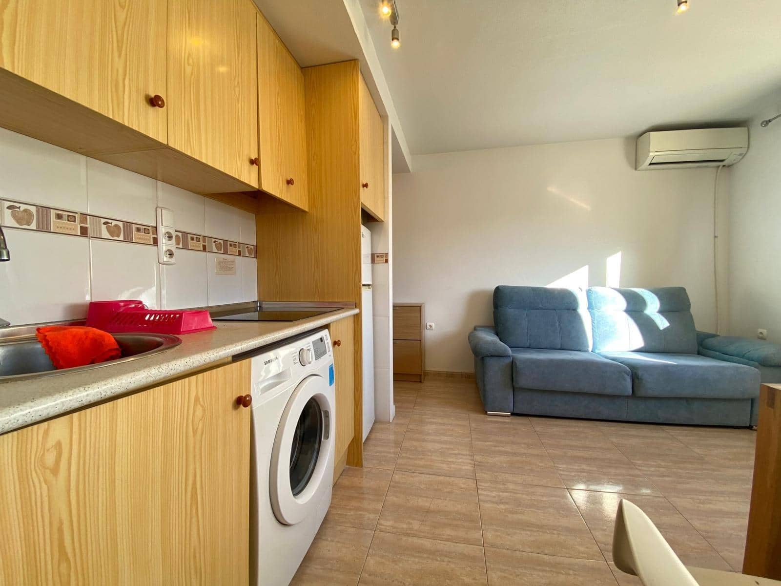 1 soveværelse Lejlighed til salg i Torrevieja med swimmingpool - € 89.900 (Ref: 9615694)