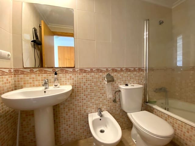 1 Zimmer Apartment zu verkaufen in Torrevieja mit Pool - 89.900 € (Ref: 9615694)